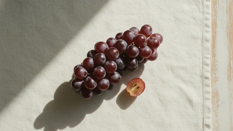 Grape (Draksha) — whole and prepared form, top-down still life